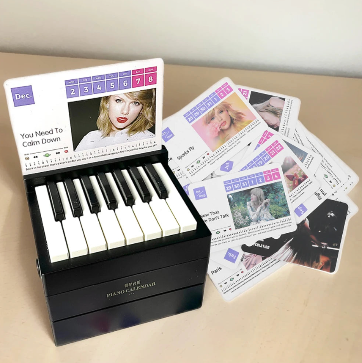 Showgirl's Mini Piano